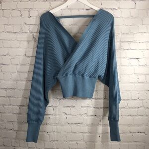 Luna Ivy sweater